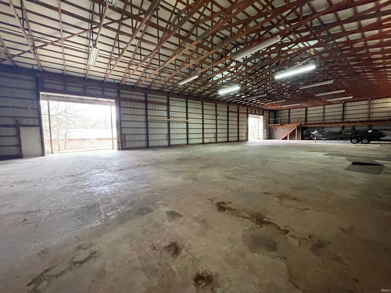 6240 sq ft building