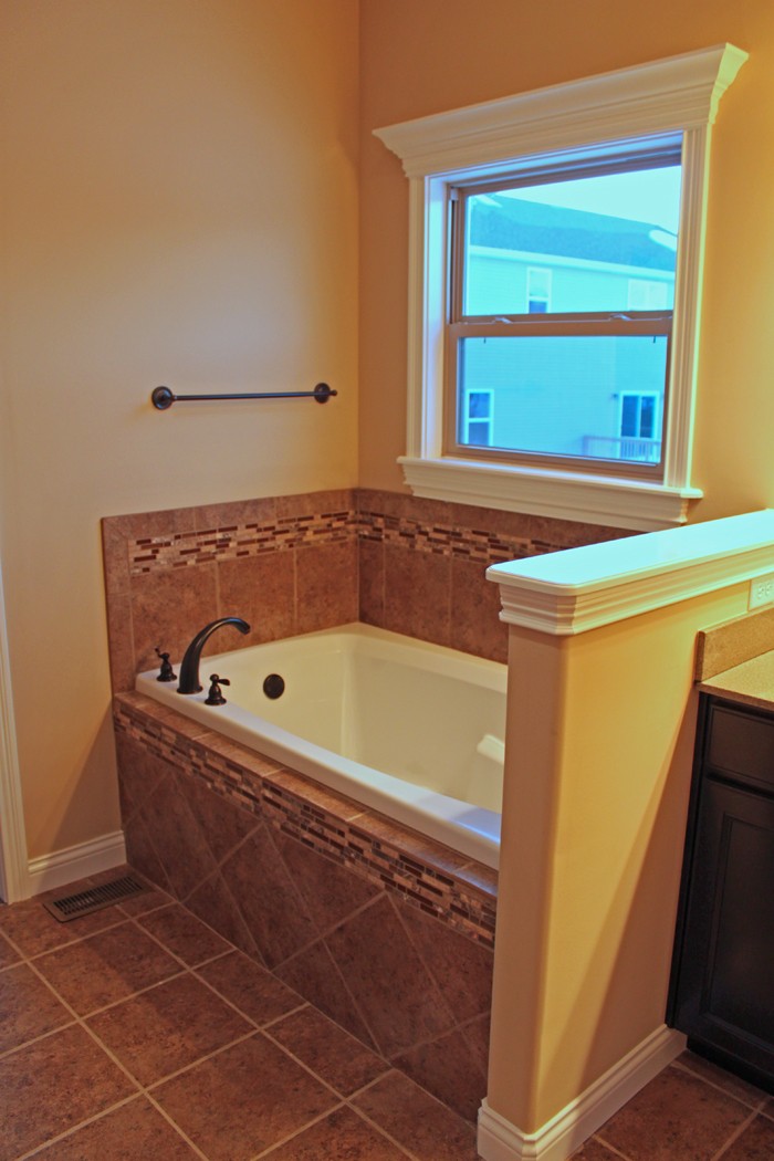 master bathroom bathtub